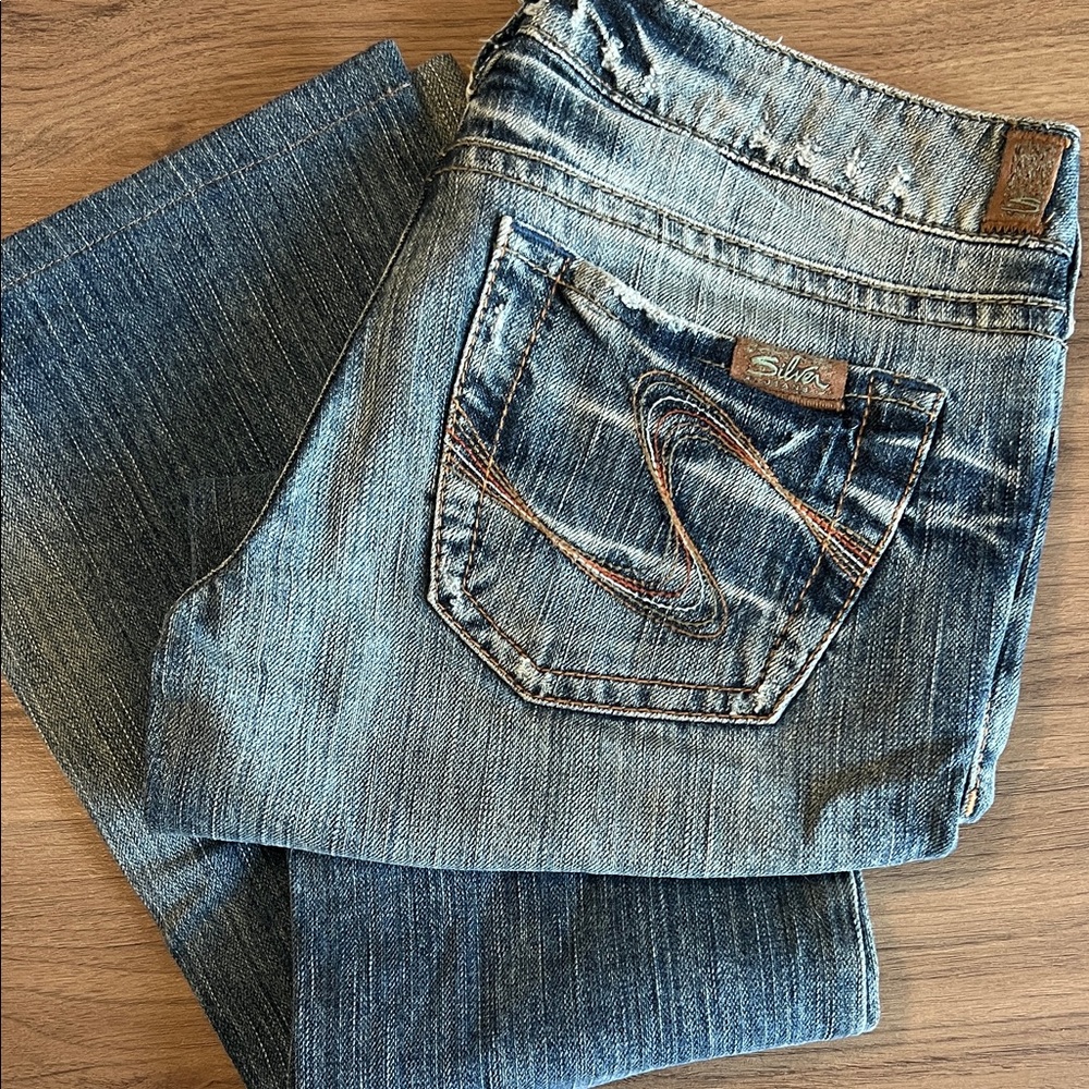 Silver Jeans Women's Boot Cut in Classic Blue